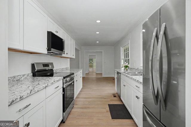 90 Cedar Street, Woodbury, GA 30293