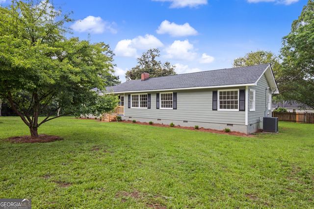 90 Cedar Street, Woodbury, GA 30293