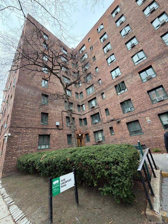 1558 Unionport Road 5H, Bronx, NY 10462
