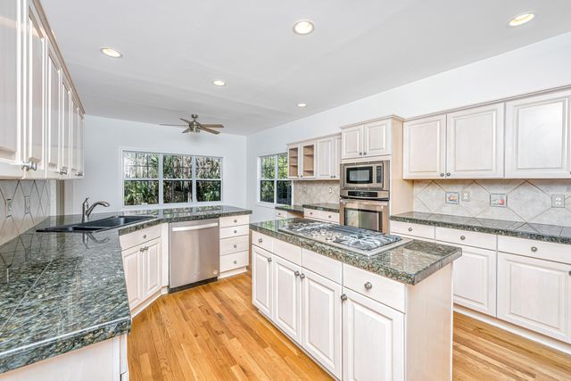 3930 Colonel Vanderhorst Circle, Mount Pleasant, SC 29466