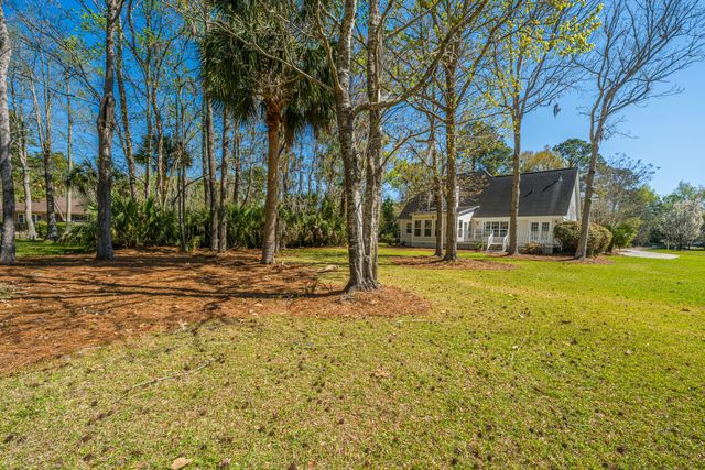 3930 Colonel Vanderhorst Circle, Mount Pleasant, SC 29466