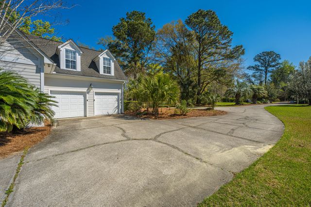 3930 Colonel Vanderhorst Circle, Mount Pleasant, SC 29466