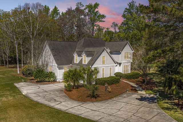 3930 Colonel Vanderhorst Circle, Mount Pleasant, SC 29466