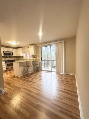 154 Heritage Drive 154, Tewksbury, MA 01876