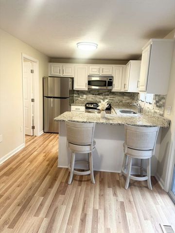 154 Heritage Drive 154, Tewksbury, MA 01876