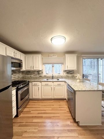 154 Heritage Drive 154, Tewksbury, MA 01876