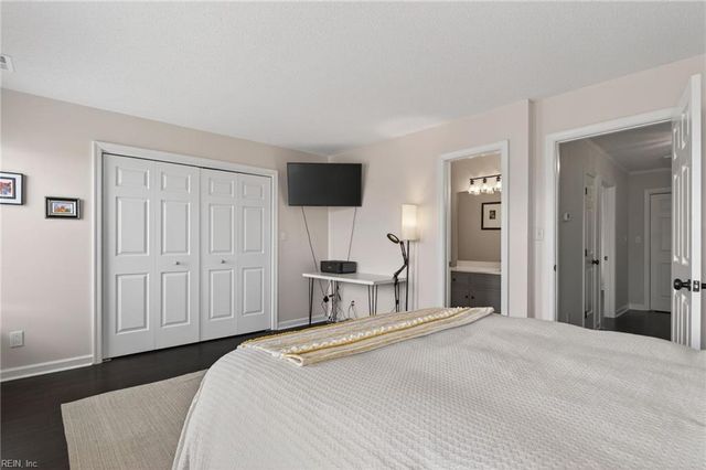 42 Sandie Point LN, Portsmouth, VA 23701