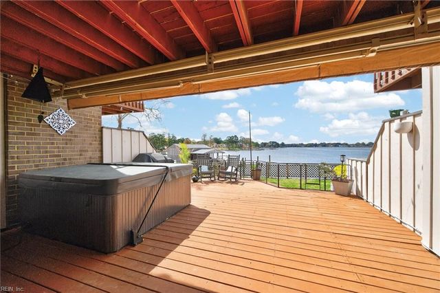 42 Sandie Point LN, Portsmouth, VA 23701