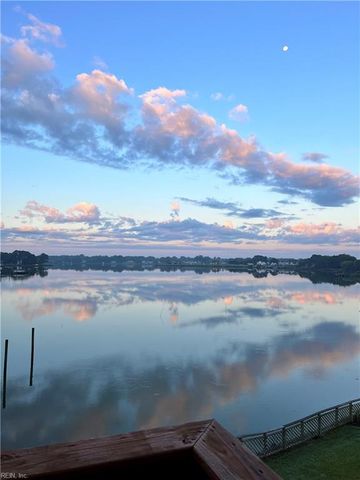 42 Sandie Point LN, Portsmouth, VA 23701