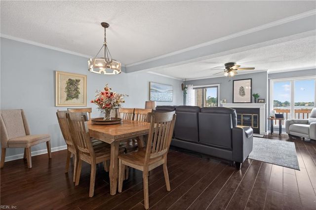 42 Sandie Point LN, Portsmouth, VA 23701