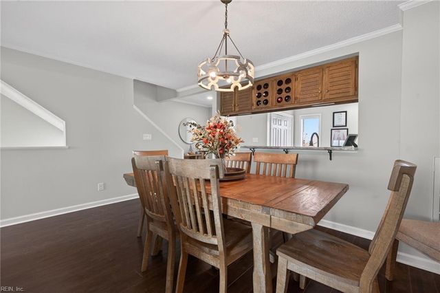 42 Sandie Point LN, Portsmouth, VA 23701