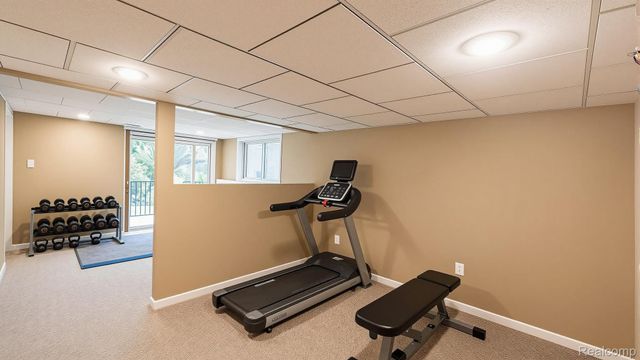 9929 Sienna Court, Hamburg Township, MI 48169