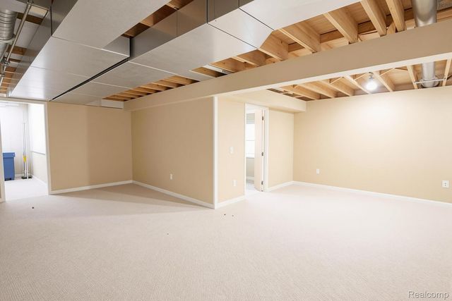 9929 Sienna Court, Hamburg Township, MI 48169