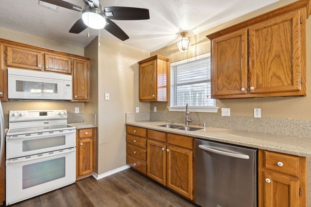 2316 Park Row, Mckinney, TX 75072