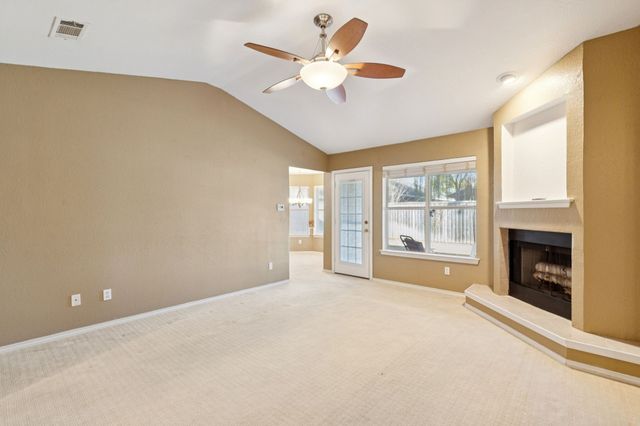 2316 Park Row, Mckinney, TX 75072