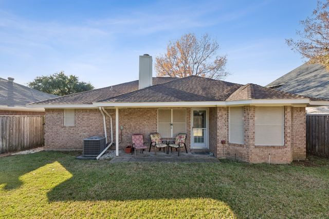 2316 Park Row, Mckinney, TX 75072