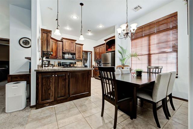 4233 Notting Hill Drive, Moore, OK 73160