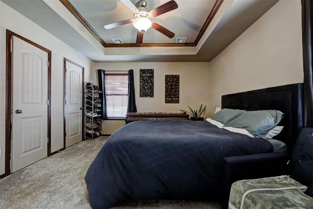 4233 Notting Hill Drive, Moore, OK 73160