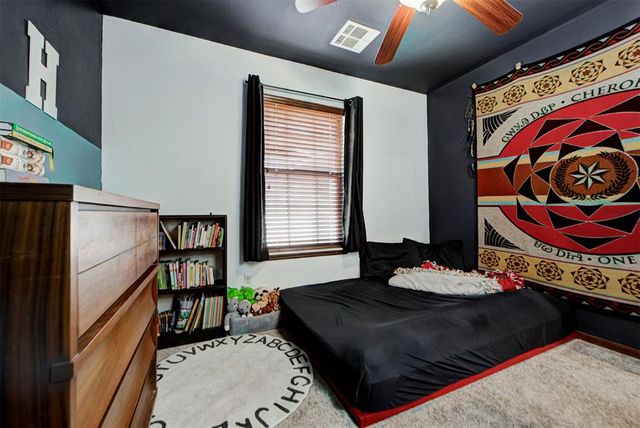 4233 Notting Hill Drive, Moore, OK 73160