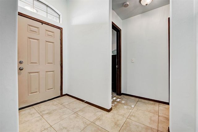 4233 Notting Hill Drive, Moore, OK 73160