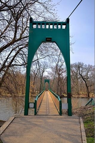 10 E Burlington Street 2J, Riverside, IL 60546