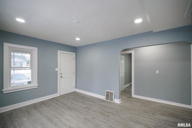 2418 W ANTOINETTE Street, Peoria, IL 61605