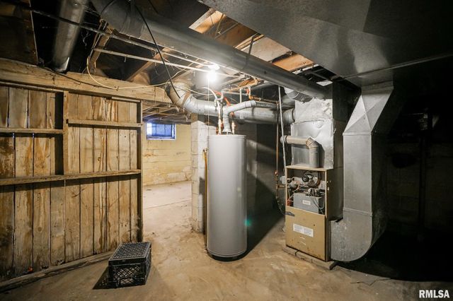 2418 W ANTOINETTE Street, Peoria, IL 61605