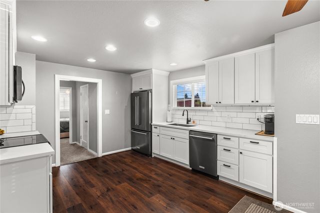 3216 92nd Street E, Tacoma, WA 98446