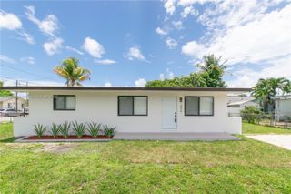 1896 NW 66th St, Miami, FL 33147