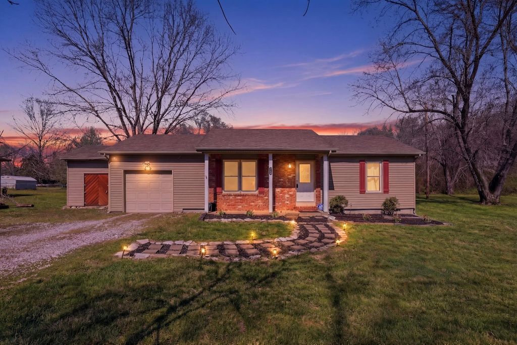 1712 Clearwater Circle, Ozark, MO 65721