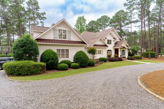 370 Lake Dornoch Drive, Pinehurst, NC 28374
