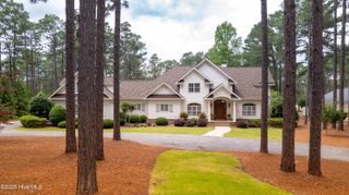 370 Lake Dornoch Drive, Pinehurst, NC 28374