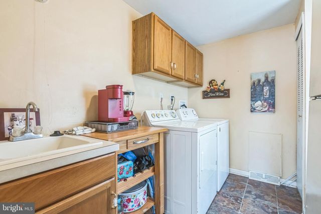 47 GREGORY DR., Williamstown, NJ 08094