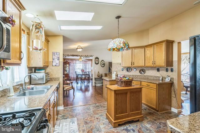 47 GREGORY DR., Williamstown, NJ 08094