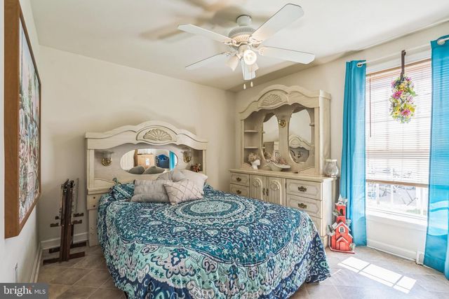 47 GREGORY DR., Williamstown, NJ 08094