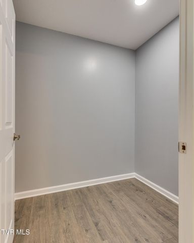 104 Woodmont Avenue, Kingsport, TN 37660