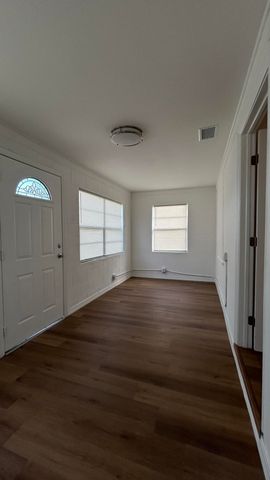 1601 N 17th Street, Fort Pierce, FL 34950