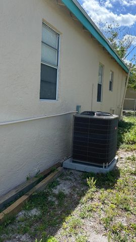 1601 N 17th Street, Fort Pierce, FL 34950