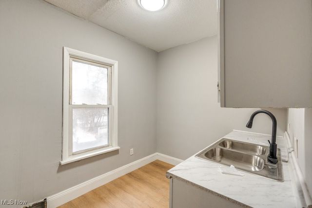 1093 E 147th Street, Cleveland, OH 44110