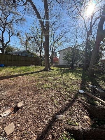 4106 Darby Street, Bacliff, TX 77518