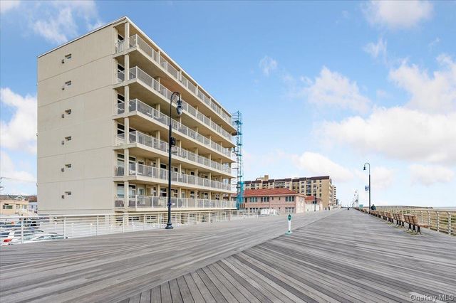 250 Shore Road 4D, Long Beach, NY 11561