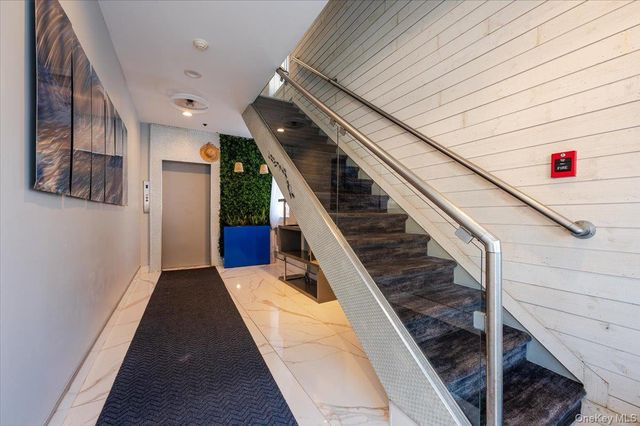 250 Shore Road 4D, Long Beach, NY 11561