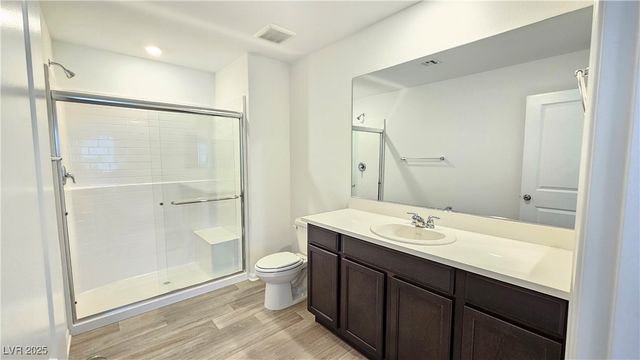 6071 Swift Lariat Street, Las Vegas, NV 89113