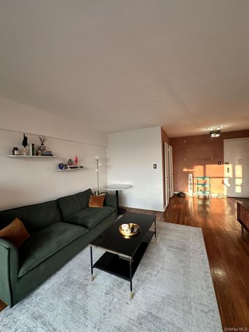 50-15 39th Street 5C, Sunnyside, NY 11104