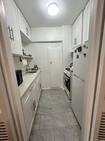 50-15 39th Street 5C, Sunnyside, NY 11104