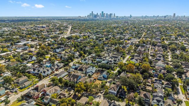 602 E 24th Street Street, Houston, TX 77008