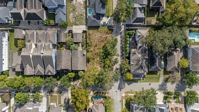 602 E 24th Street Street, Houston, TX 77008