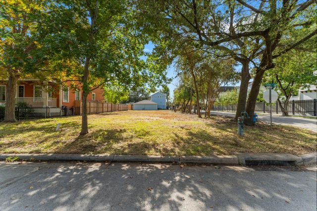 602 E 24th Street Street, Houston, TX 77008