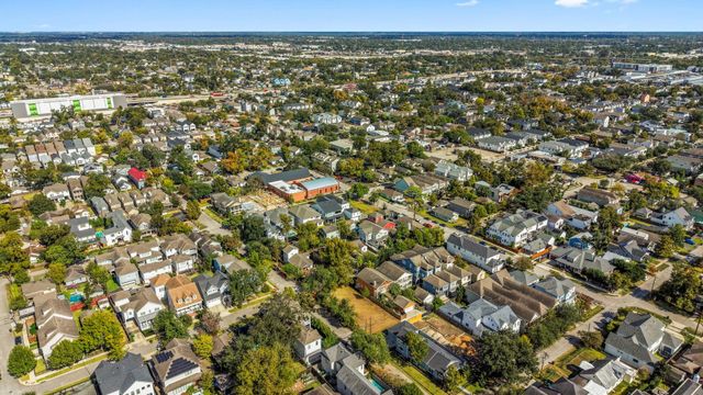 602 E 24th Street Street, Houston, TX 77008