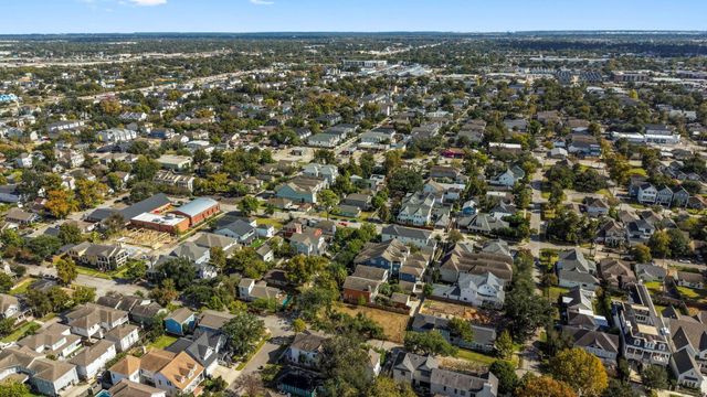 602 E 24th Street Street, Houston, TX 77008